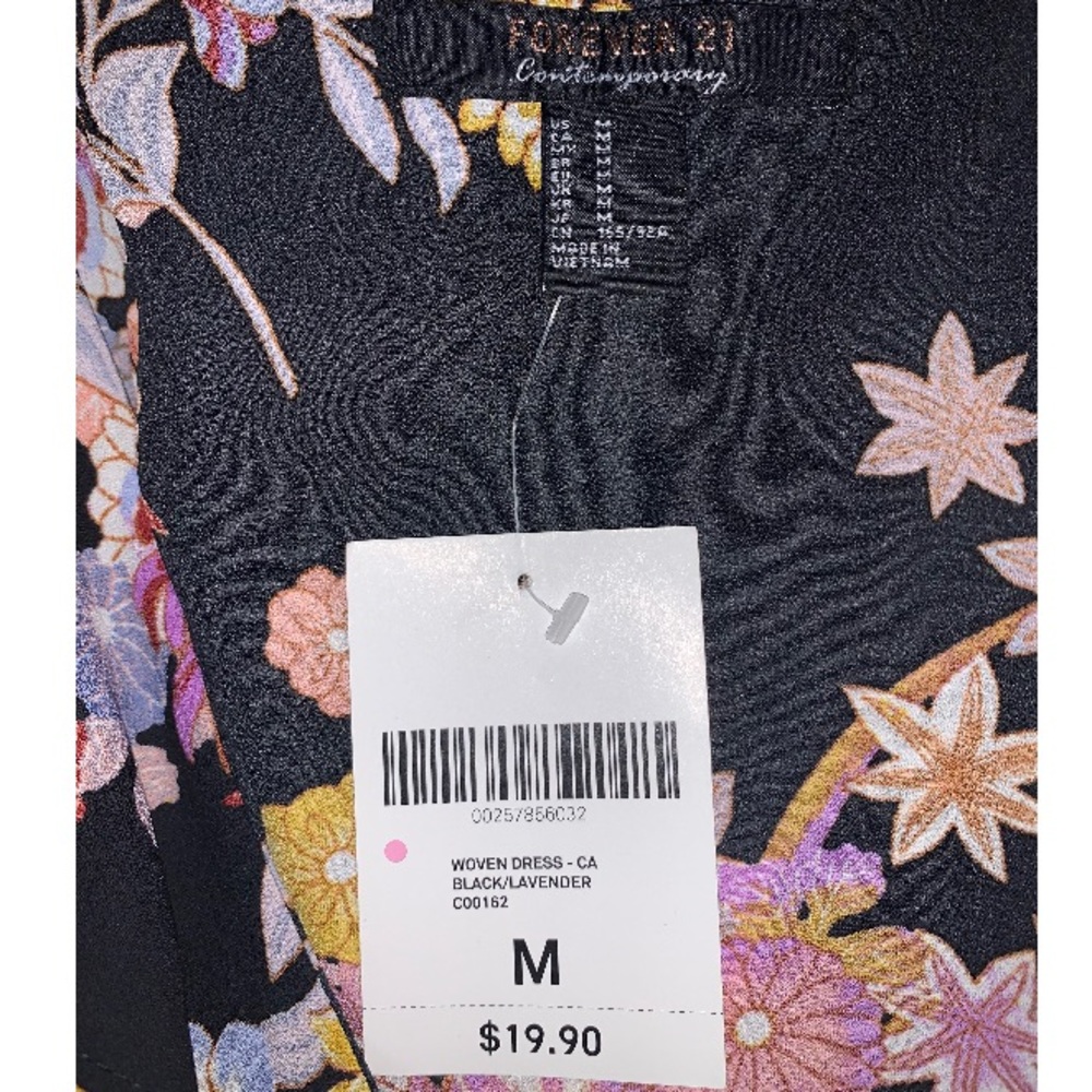 Forever 21 - New with Tags, Wrap Floral dress